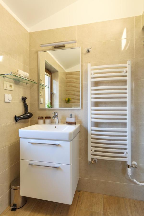 Cernik  Apartmani Ravan מראה חיצוני תמונה